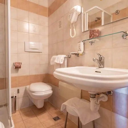 Hotell King 3*