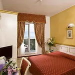 King Hotel 3*